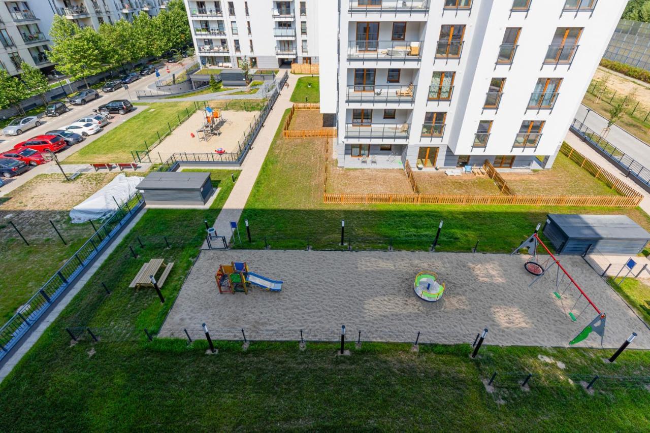 Ursus Sunny Studio For 4 Guests With Parking & Balcony By Noclegi Renters Warsaw Exterior photo